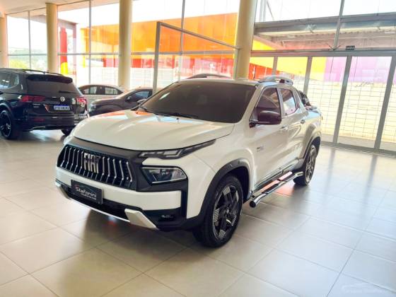 FIAT TORO 2.2 TURBO DIESEL VOLCANO 4WD AT9 FIAT TORO 2.2 TURBO DIESEL VOLCANO 4WD AT9